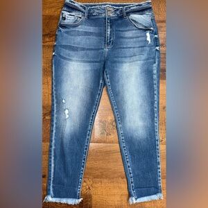 KanCan Distressed Blue Ankle Jeans